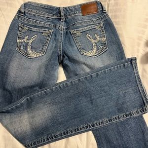 Maurices 1/2 boot cut jean - 31 in in length - $18